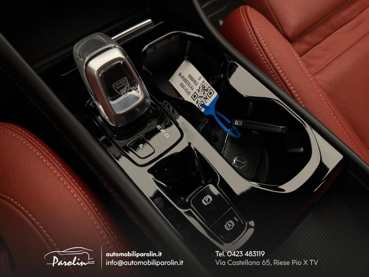 Volvo XC40 1.5 t5 phev Inscription Pelle-Park360-LED