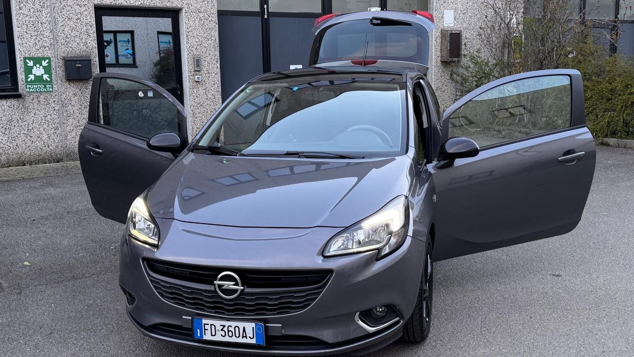Opel Corsa 1.2 Coupé b-Color Unico prop