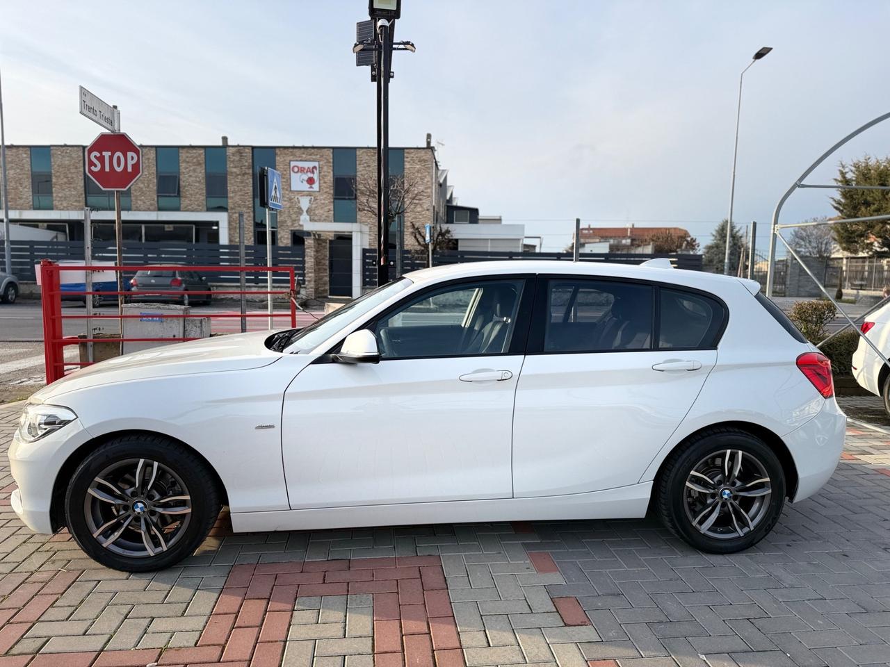 Bmw 120d 5p. Sport 190CV CAMBIO AUTOMATICO