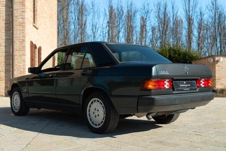 1988 MERCEDES-BENZ 190 E - MER00293