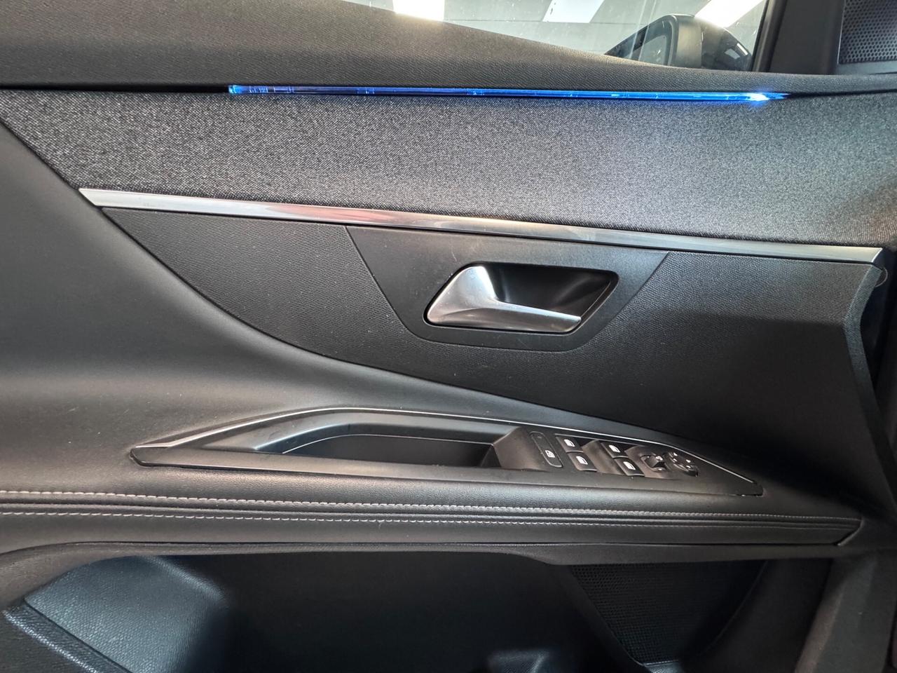 PEUGEOT 5008 1.5 HDI 130CV ALLURE AT8