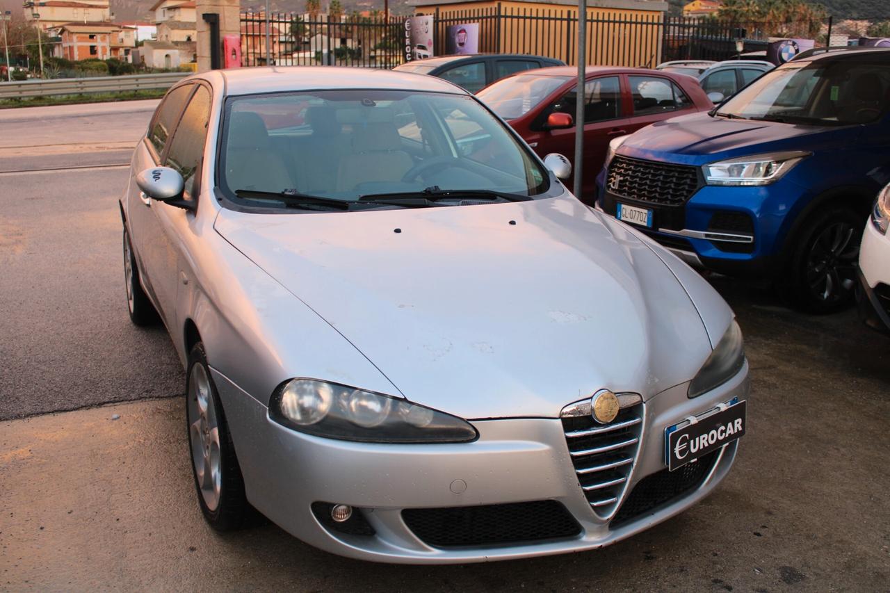 Alfa Romeo 147 1.9 JTD (115 CV) cat 5p. Distinctive