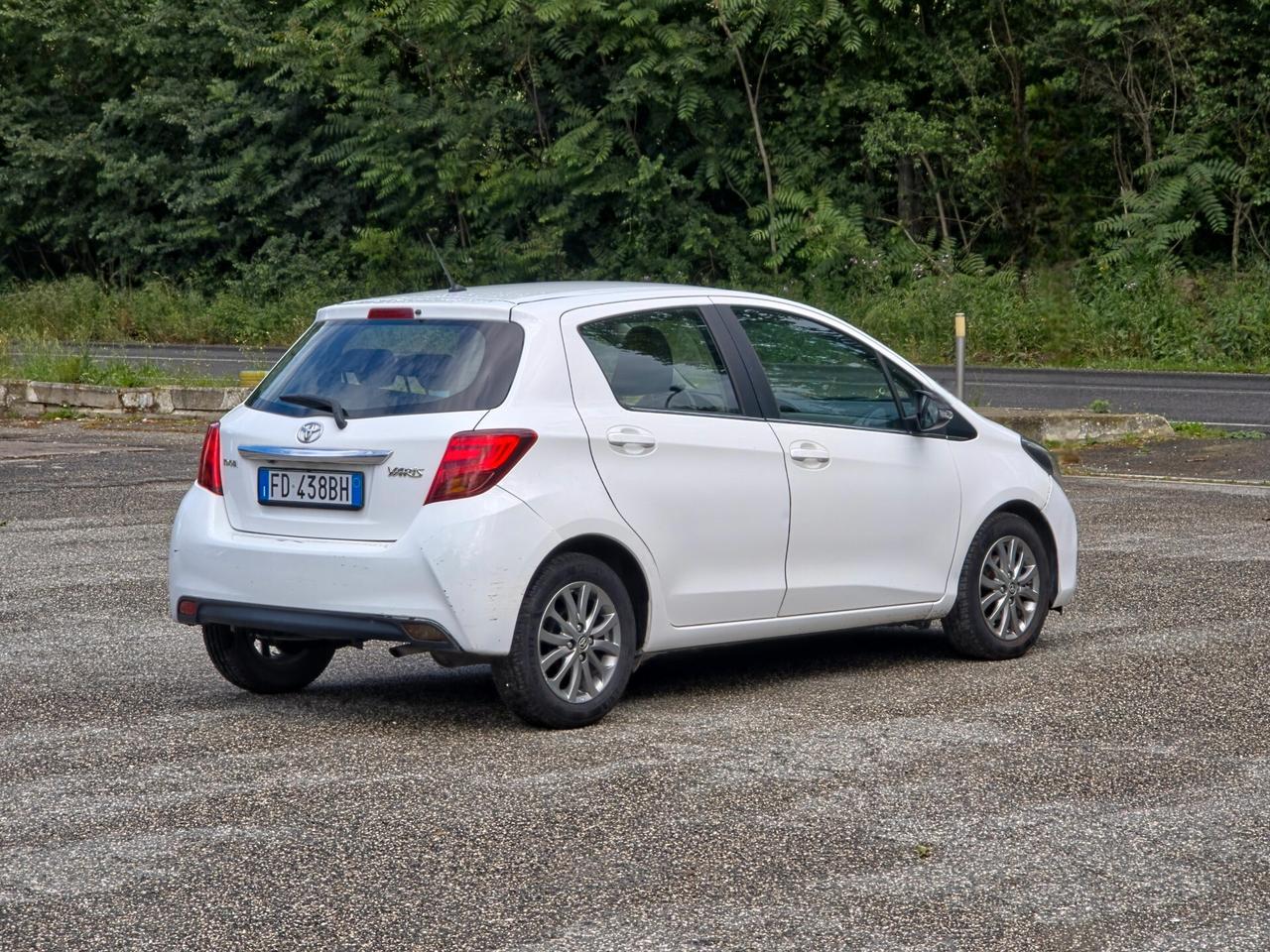 Toyota Yaris 1.0 5 porte Lounge CV-69 2016-E6B Manuale NEO