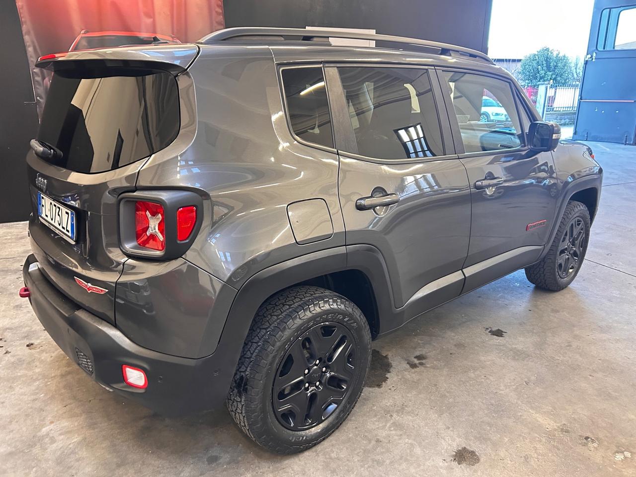 Renegade 2.0 Mjt 170CV 4WD Active Drive Low Trailhawk