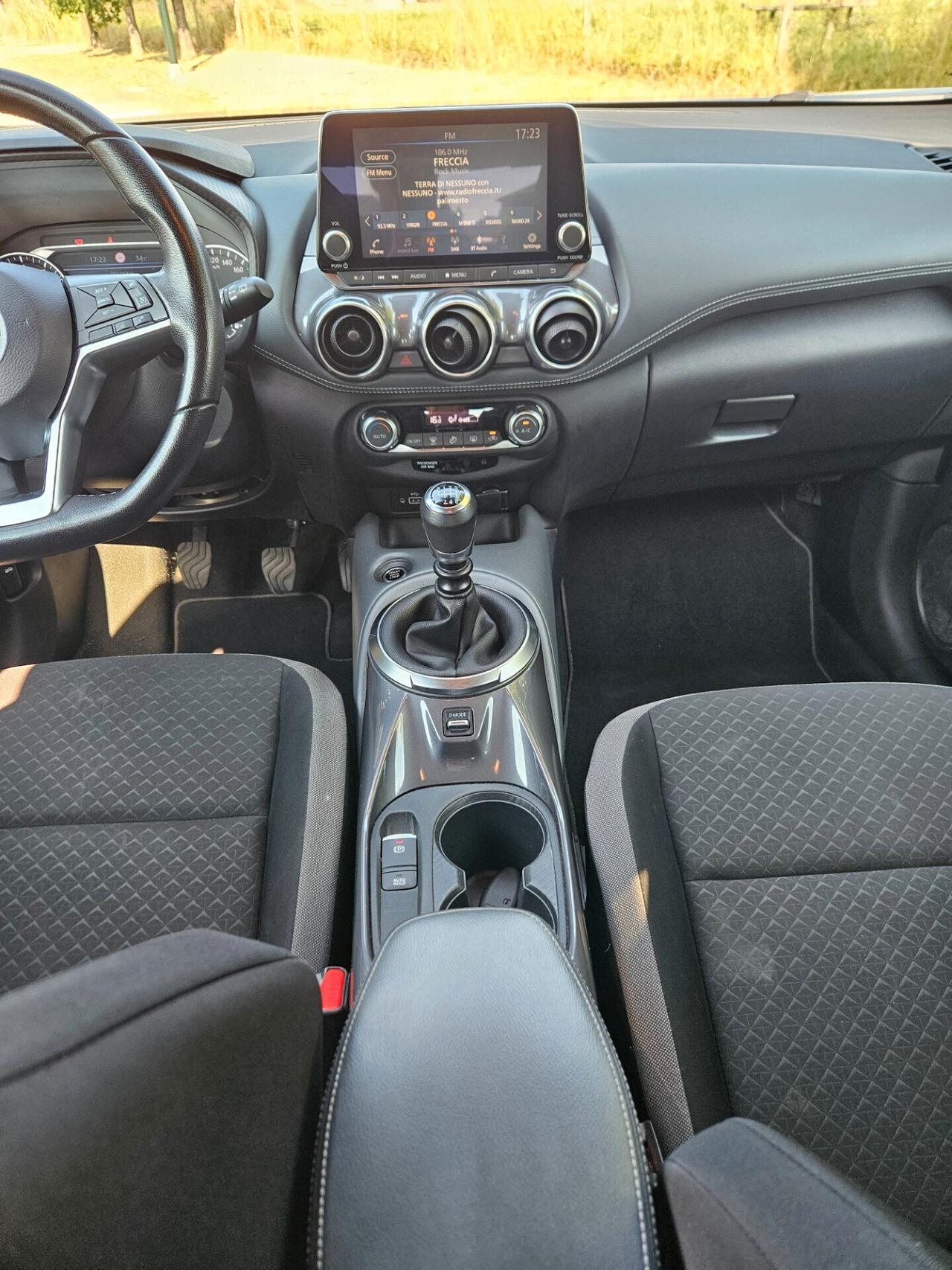 Nissan Juke 1.0 DIG-T 114 CV N-Connecta