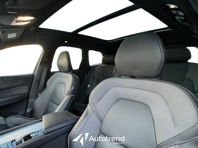 Volvo XC60 T6 Plug-in Hybrid 253+14 CV AWD Automatico Plus Dark