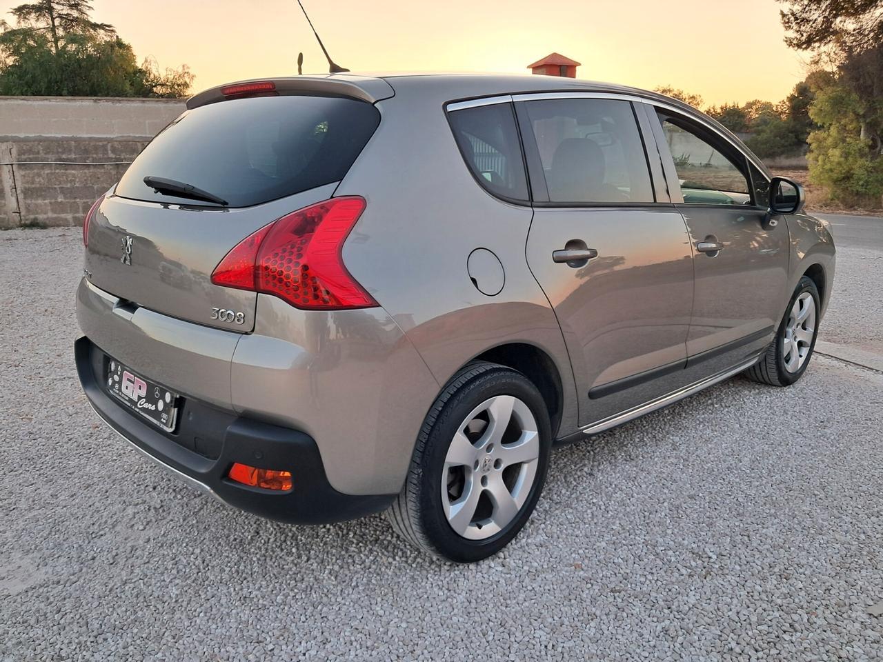Peugeot 3008 1.6 HDi 112CV Allure*CLIMA*CERCHI