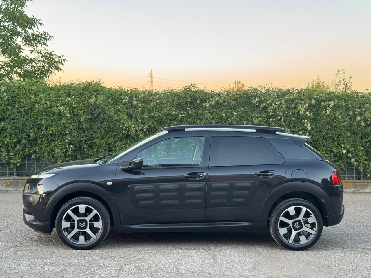 Citroen C4 Cactus PureTech 82 Shine