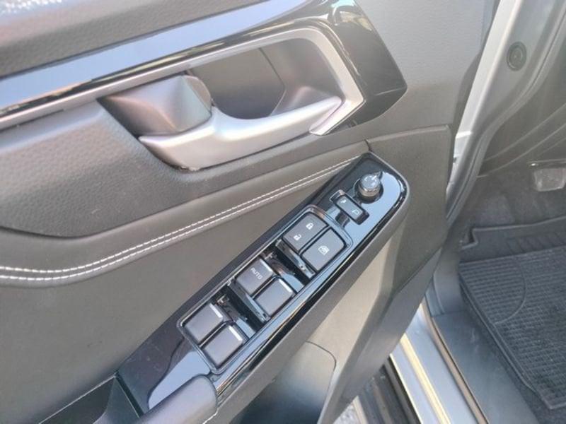 Isuzu D-Max N60 D-Max N60 1.9 Crew Cab FF 4X4 A/T con BullBar, Rollbar e Shutter Lid!!