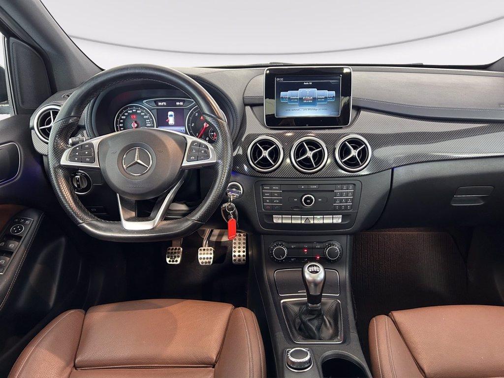 MERCEDES B 200 d sport activity edition del 2017