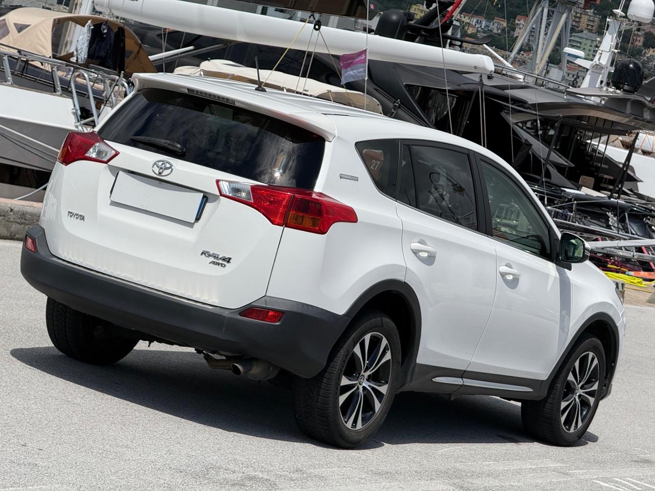 Toyota RAV 2.0 D-4D 4WD Lounge-FULL OPTIONAL