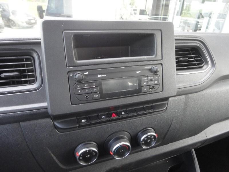 RENAULT Master 5ª serie Master T35 2.3 dCi 135...