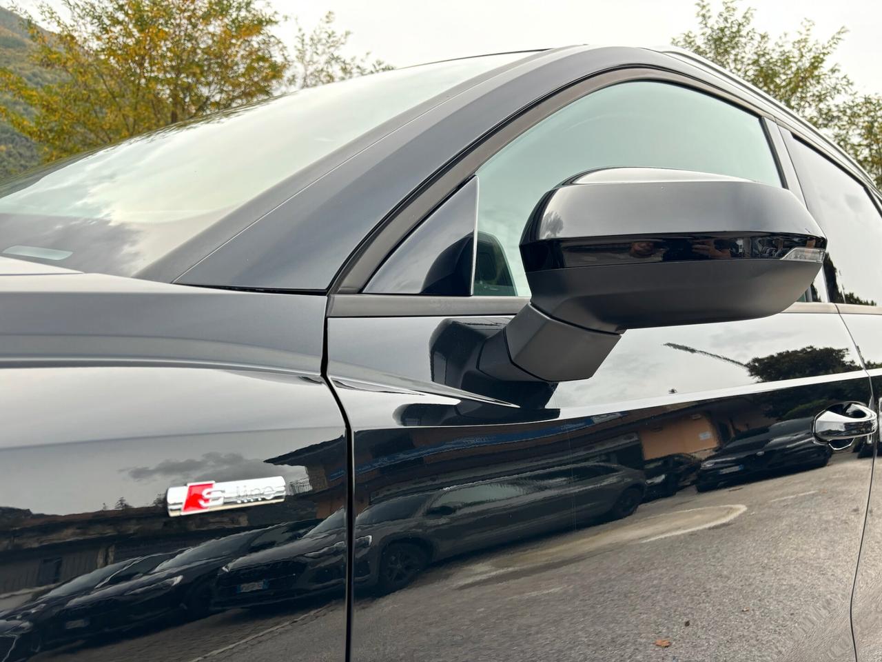 Audi Q3 35 TDI S tronic IDENTITY BLACK - S-LINE