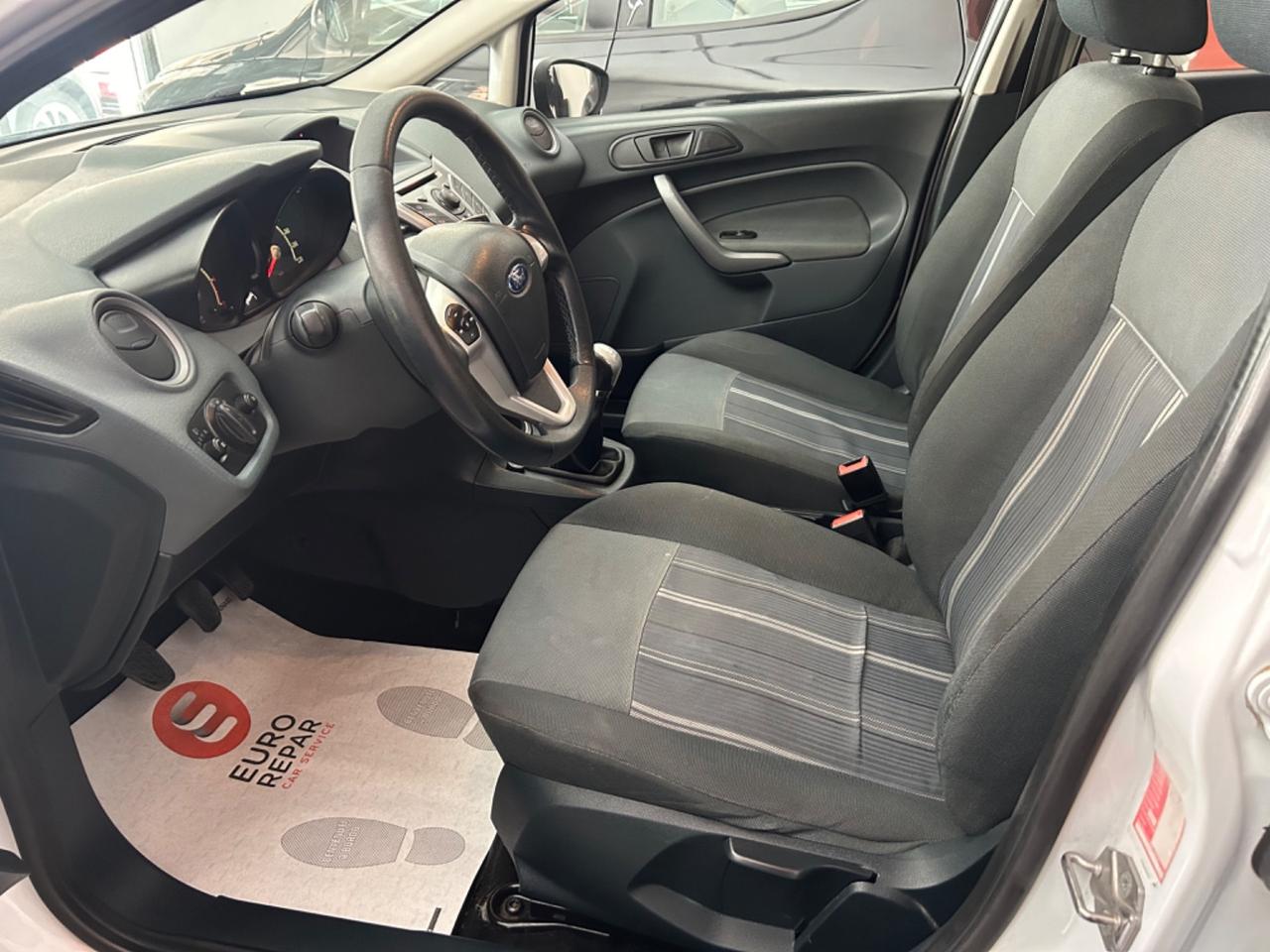 Ford Fiesta 1.2 Benz GPL 5 porte Titanium M. Nuovo