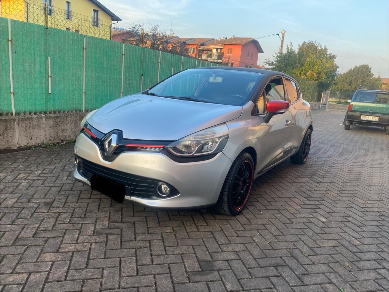 Renault Clio 1.5 dCi 8V 75CV 5 porte sport