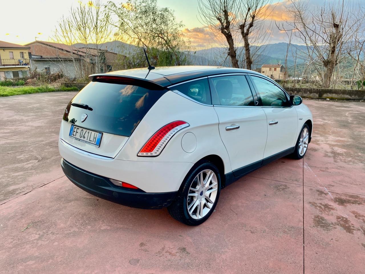 Lancia Delta 1.6 MJT 120cv Platino