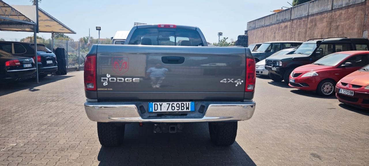 Dodge RAM 1500 SLT Long Cab 5.9 CC V8