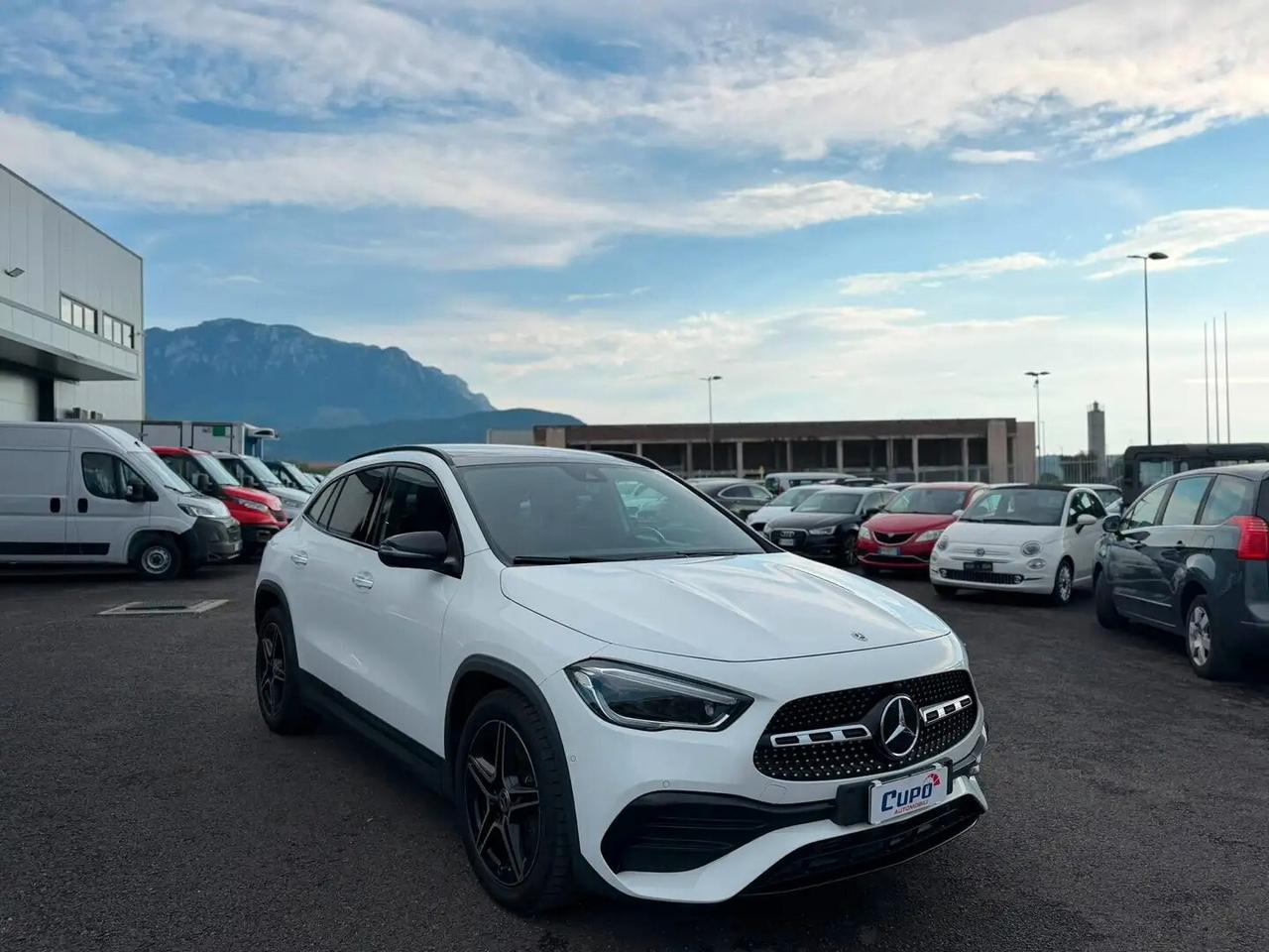 Mercedes-benz GLA 200 d Automatic Premium
