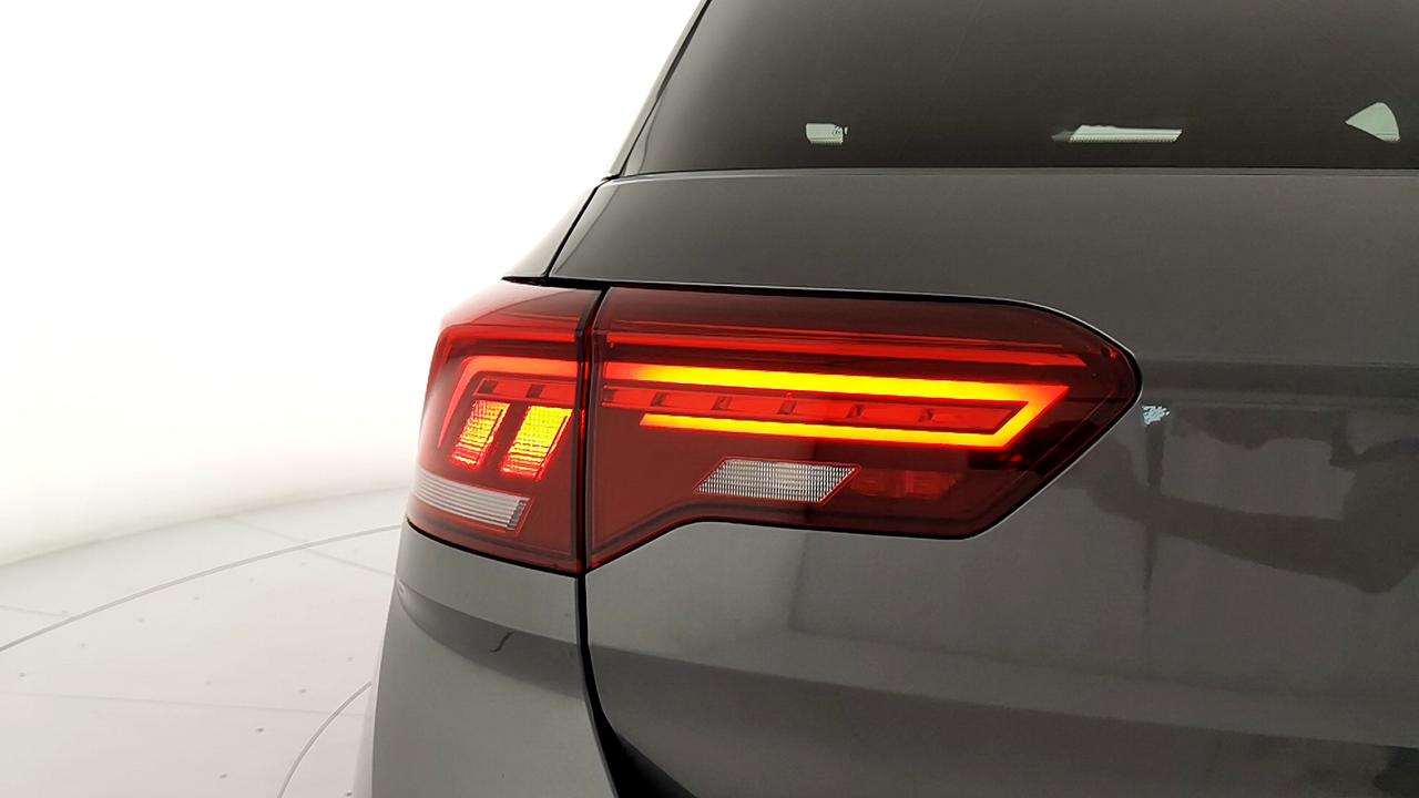 VOLKSWAGEN T-Roc 2022 - T-Roc 1.0 tsi R-Line 110cv