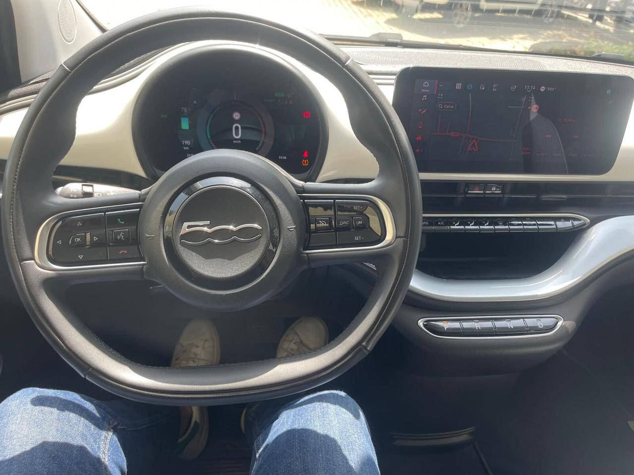 Fiat 500 500e Berlina 42 kWh La Prima