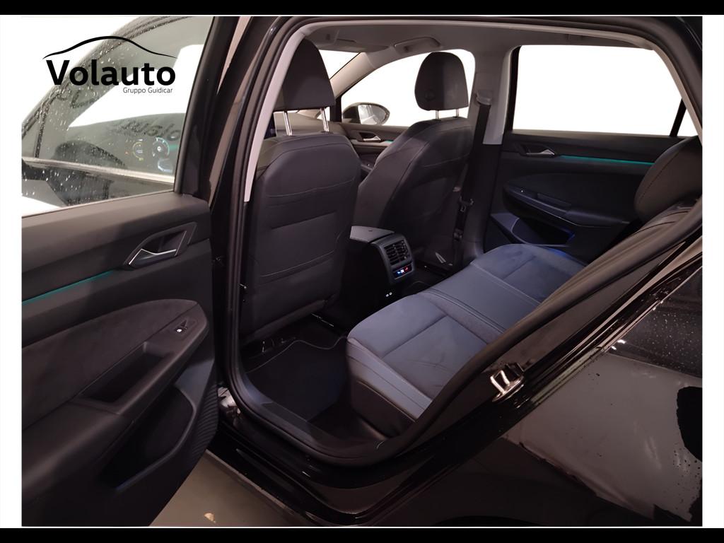 VOLKSWAGEN Golf VIII 2024 - Golf 2.0 tdi Style 150cv dsg