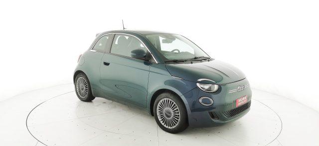 FIAT 500e Berlina 42 kWh La Prima