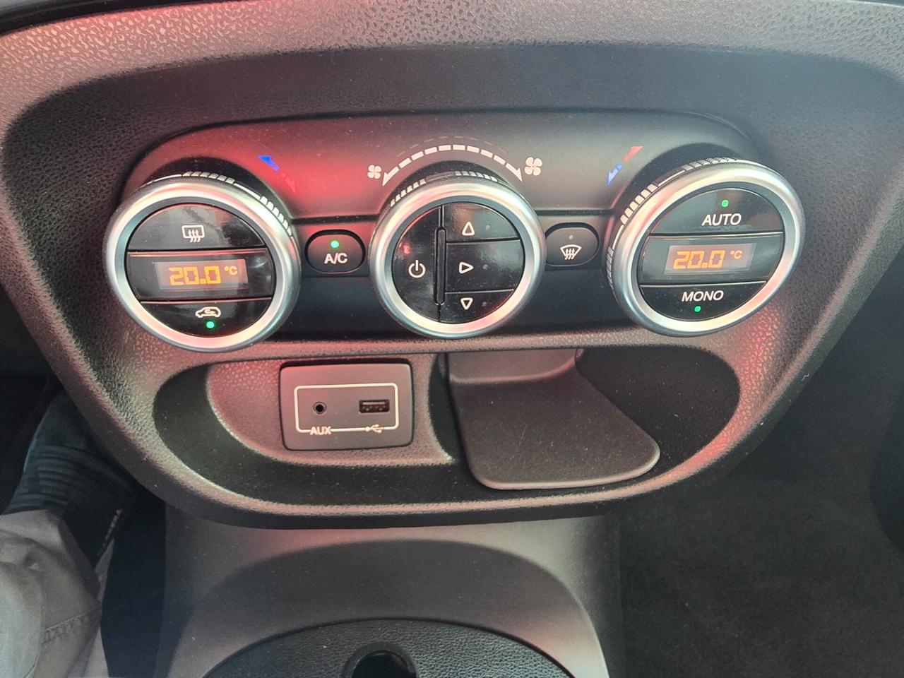 Fiat 500L 1.6 Multijet 120 CV Trekking