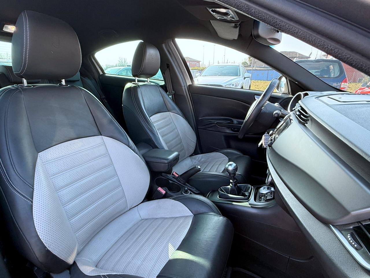 Alfa Romeo Giulietta 1.6 JTDm-2 120 CV Exclusive