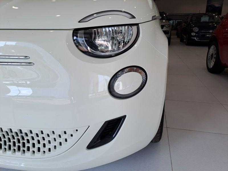 FIAT 500 Elettrica 118cv