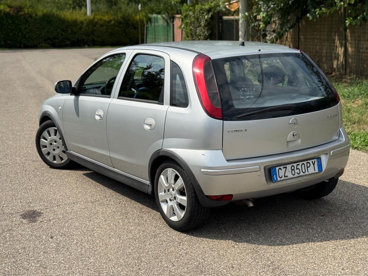 Opel Corsa 1.2 5 porte Easytronic Club