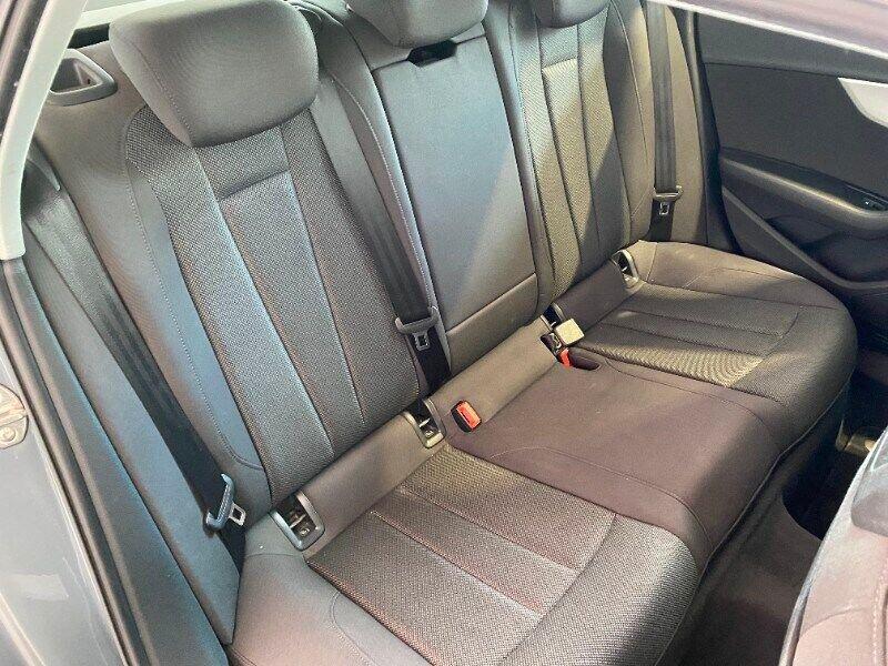 Audi A4 A4 Avant 2.0 TDI 150 CV S tronic Business
