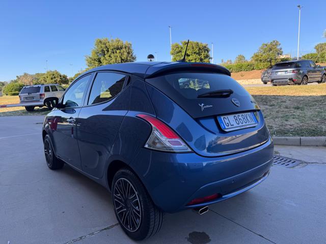 LANCIA Ypsilon 1.0 HYBRID GOLD 5 POSTI+NAVI+SENSORI