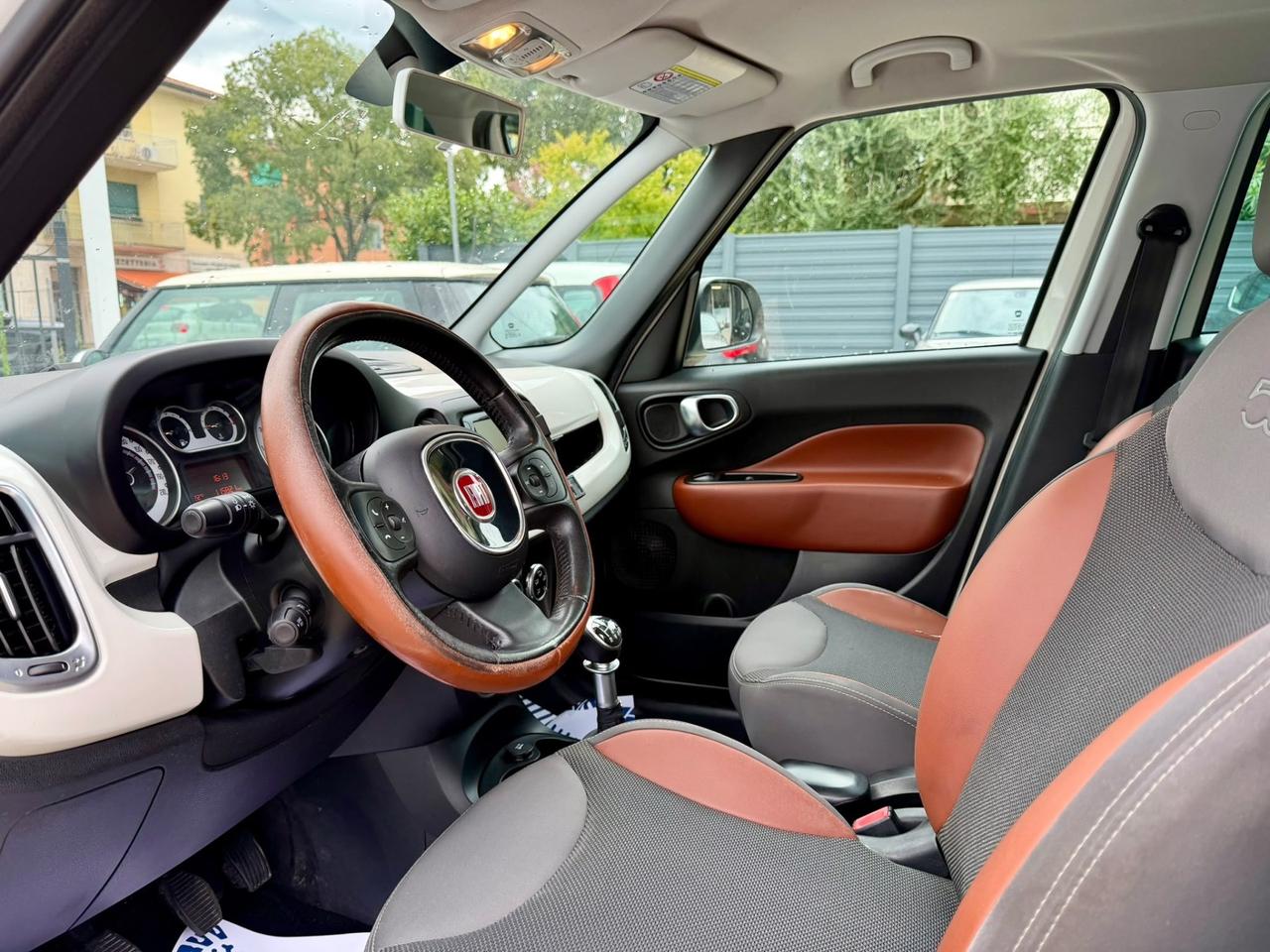 Fiat 500L 1.4 95 CV Lounge Neopatentati + gancio traino
