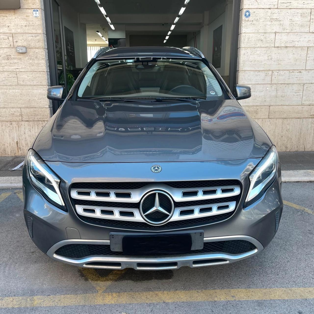 Mercedes-Benz GLA 220 d 170cv 4Matic Sport