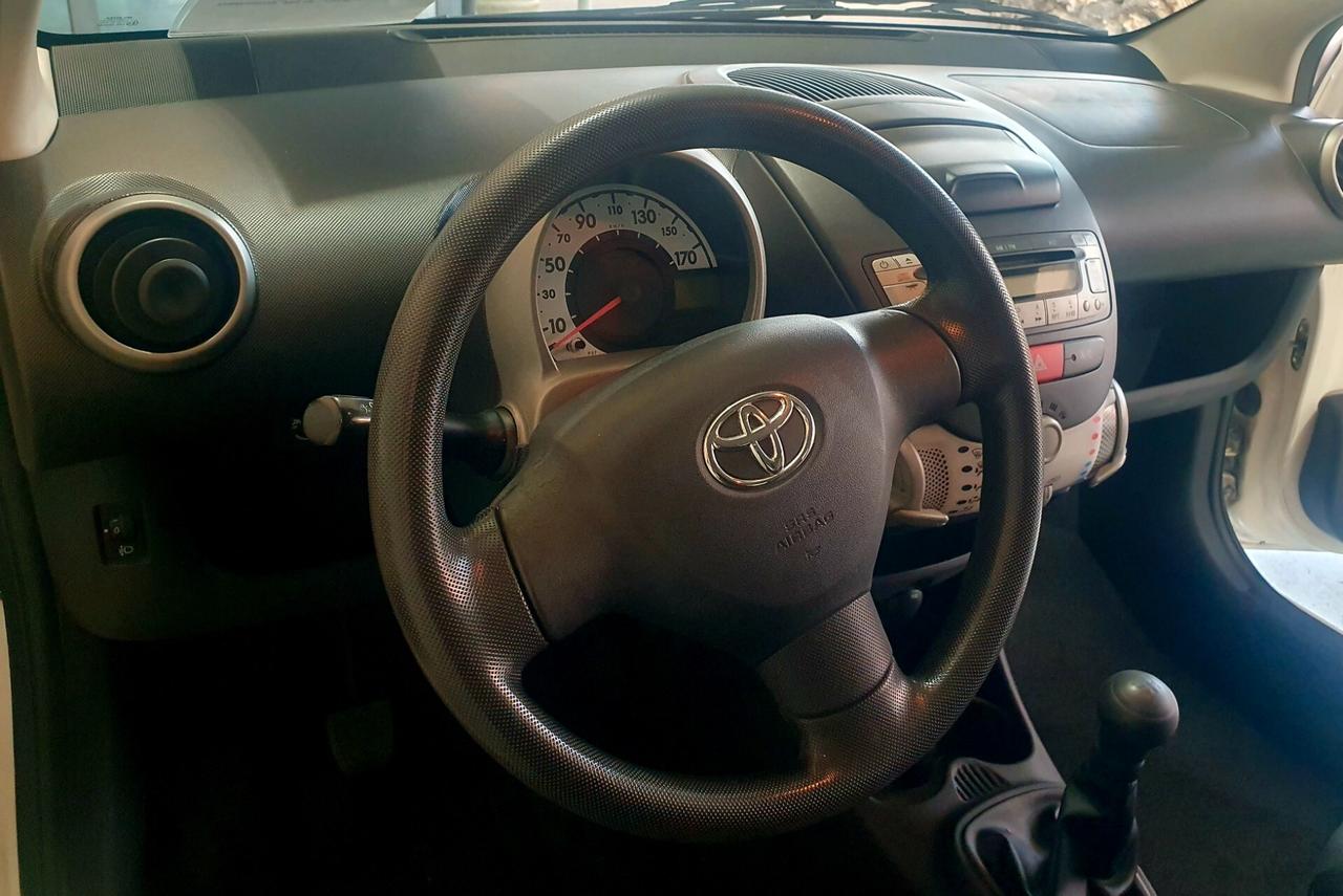 Toyota Aygo 1.0 BENZ. - 2014 - KM: 170 MILA!!!