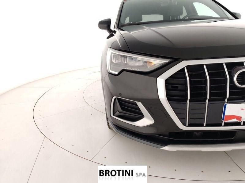 Audi Q3 45 TFSI quattro S tronic Business Advance
