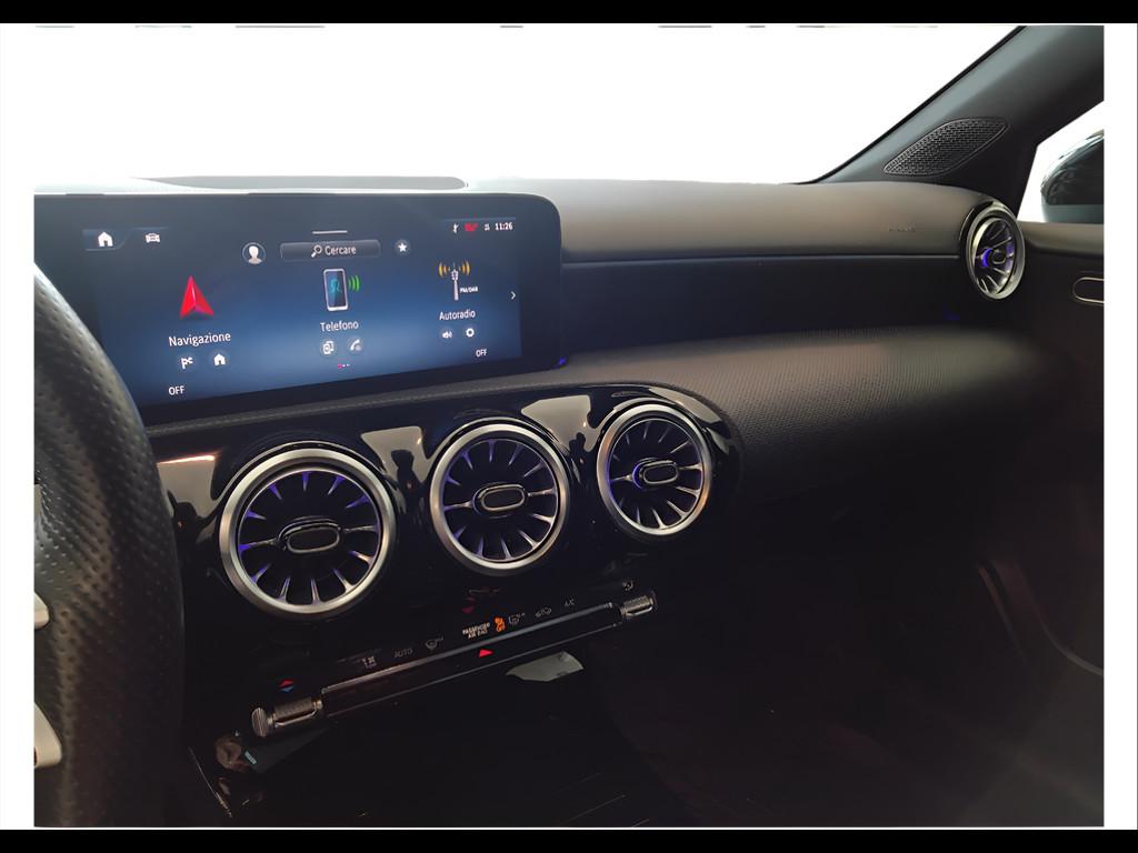 Mercedes-Benz Classe A - W177 2023 - A 180 d AMG Line Advanced Plus auto