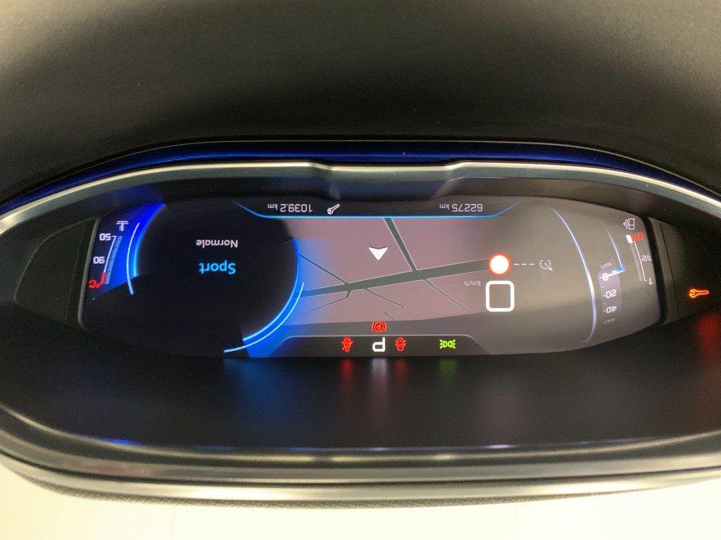 Peugeot 3008 EAT8 Allure Pack Automatico 1.5 BlueHDi