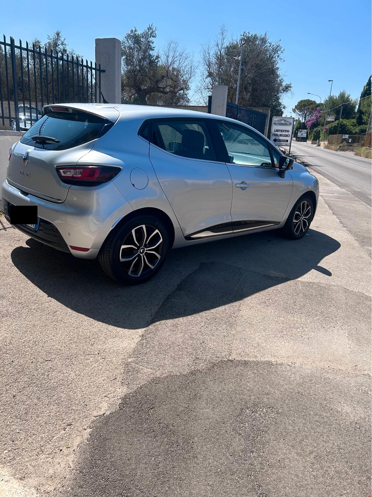 Renault Clio dCi 8V 75 CV 5 porte Duel