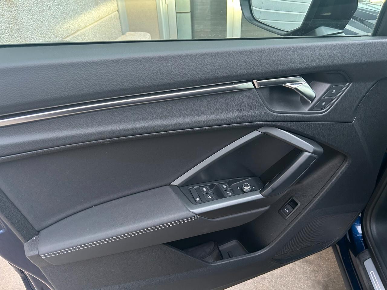 Audi Q3 35 TDI S line edition