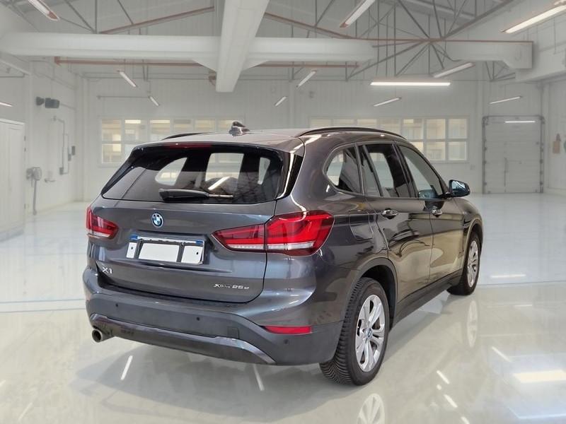 BMW X1 XDRIVE 25E BUSINESS ADVANTAGE AUTOMATICO SUV