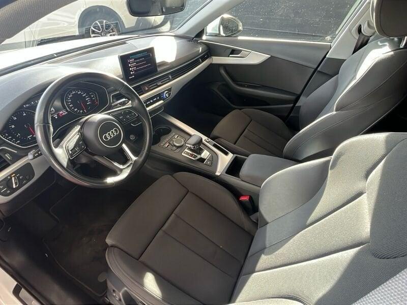 Audi A4 2.0 30 TDI BUSINESS S TRONIC