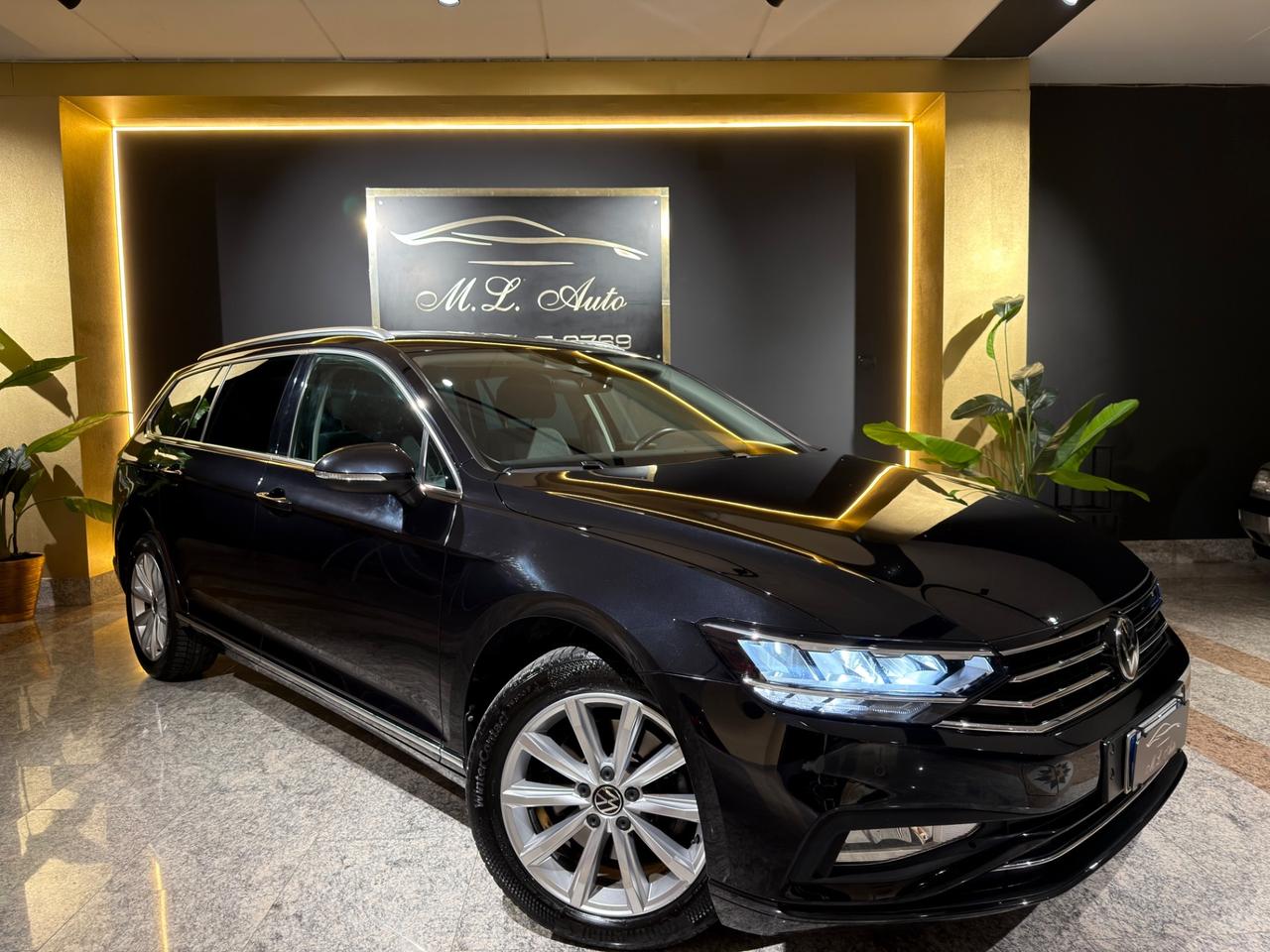 Volkswagen Passat 2.0 TDI DSG Business *IVA ESPOSTA - DETRAIBILE*