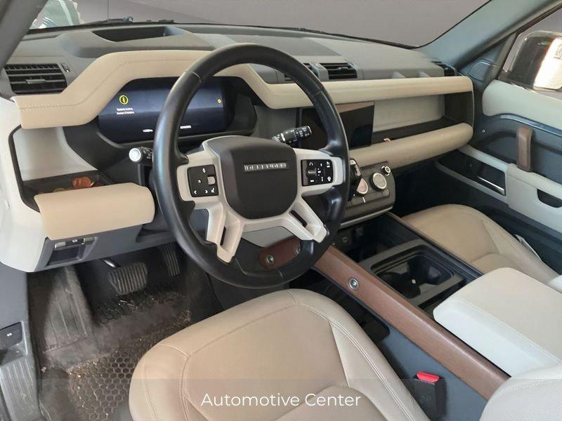 Land Rover Defender 3.0 D6 300 90 S AWD auto.