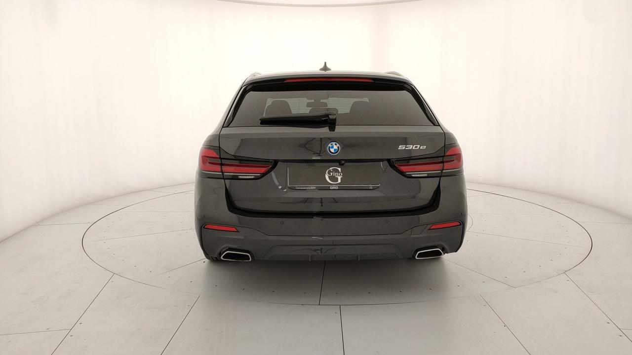 BMW Serie 5 G31 2020 Touring LCI - 530e Touring Msport auto