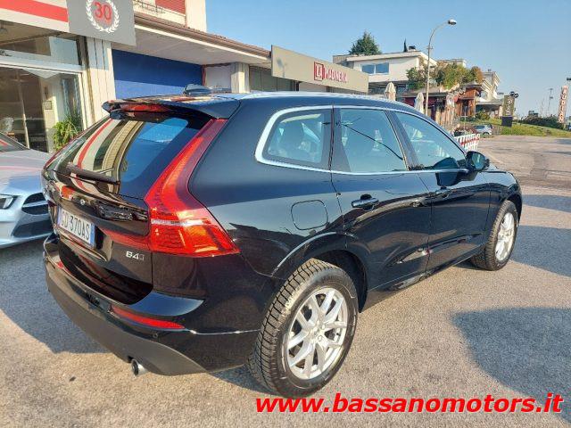 VOLVO XC60 B4 (d) AWD Geartronic Momentum Pro PROMO PRIMAVERA