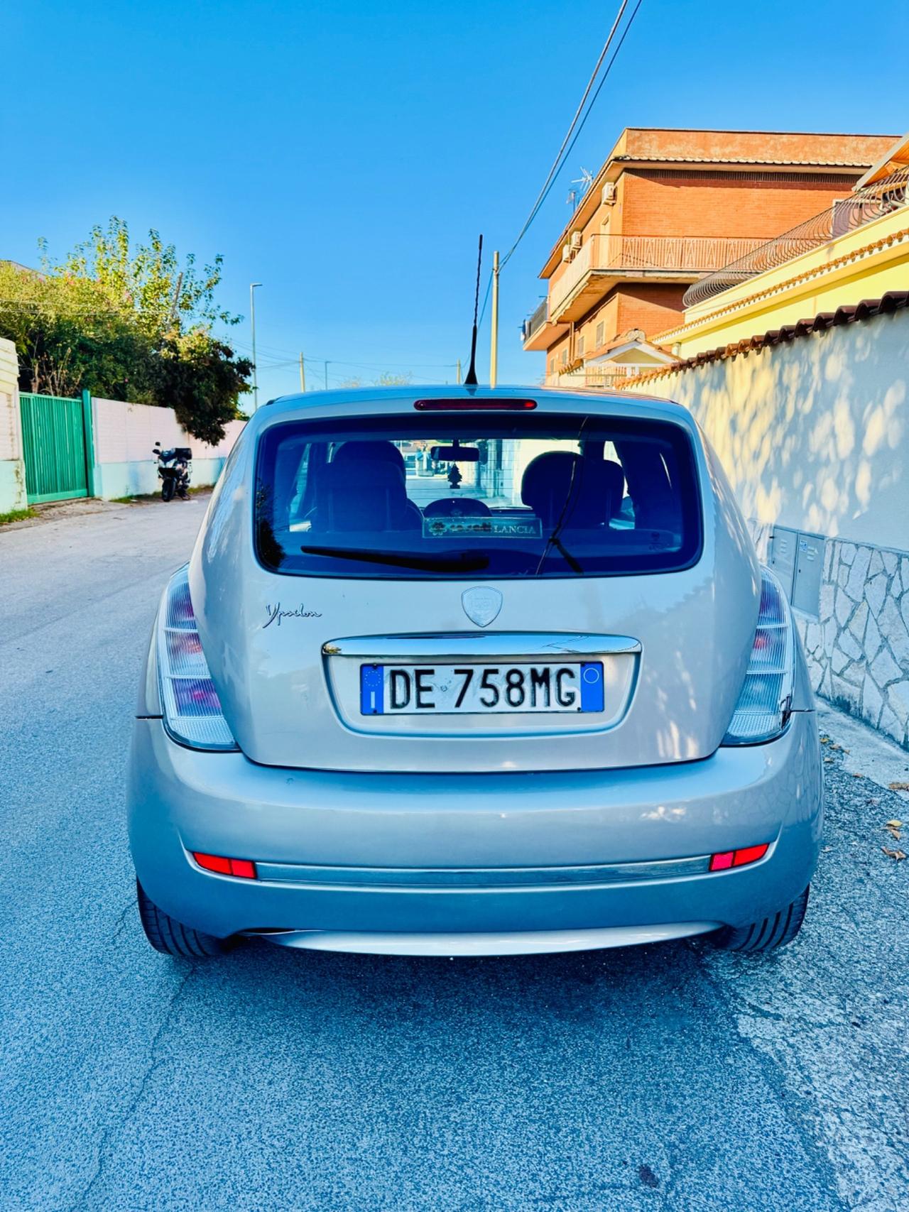 Lancia Ypsilon 1.2 Oro Giallo