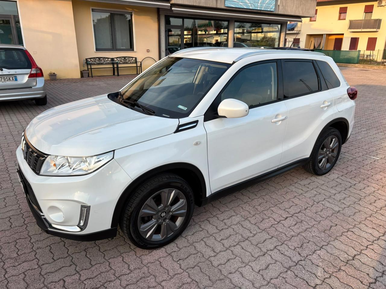 SUZUKI VITARA 1.0 BENZ. 112 CV SI A NEOPATENTATI
