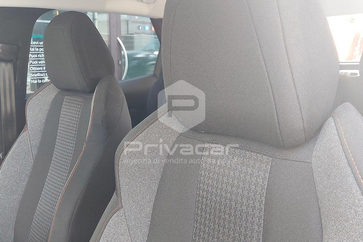 PEUGEOT 3008 PureTech Turbo 130 S&S EAT8 Active Pack