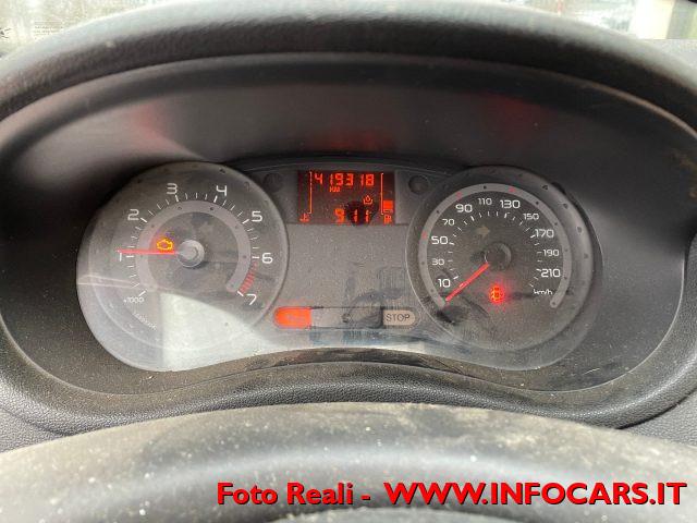 RENAULT Clio 1.2 16V 5 porte Confort